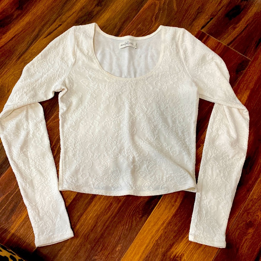 White long sleeve crop top.
